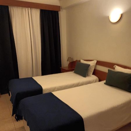 Hospedaria Descansa Pernas มอนชีเก ภายนอก รูปภาพ
